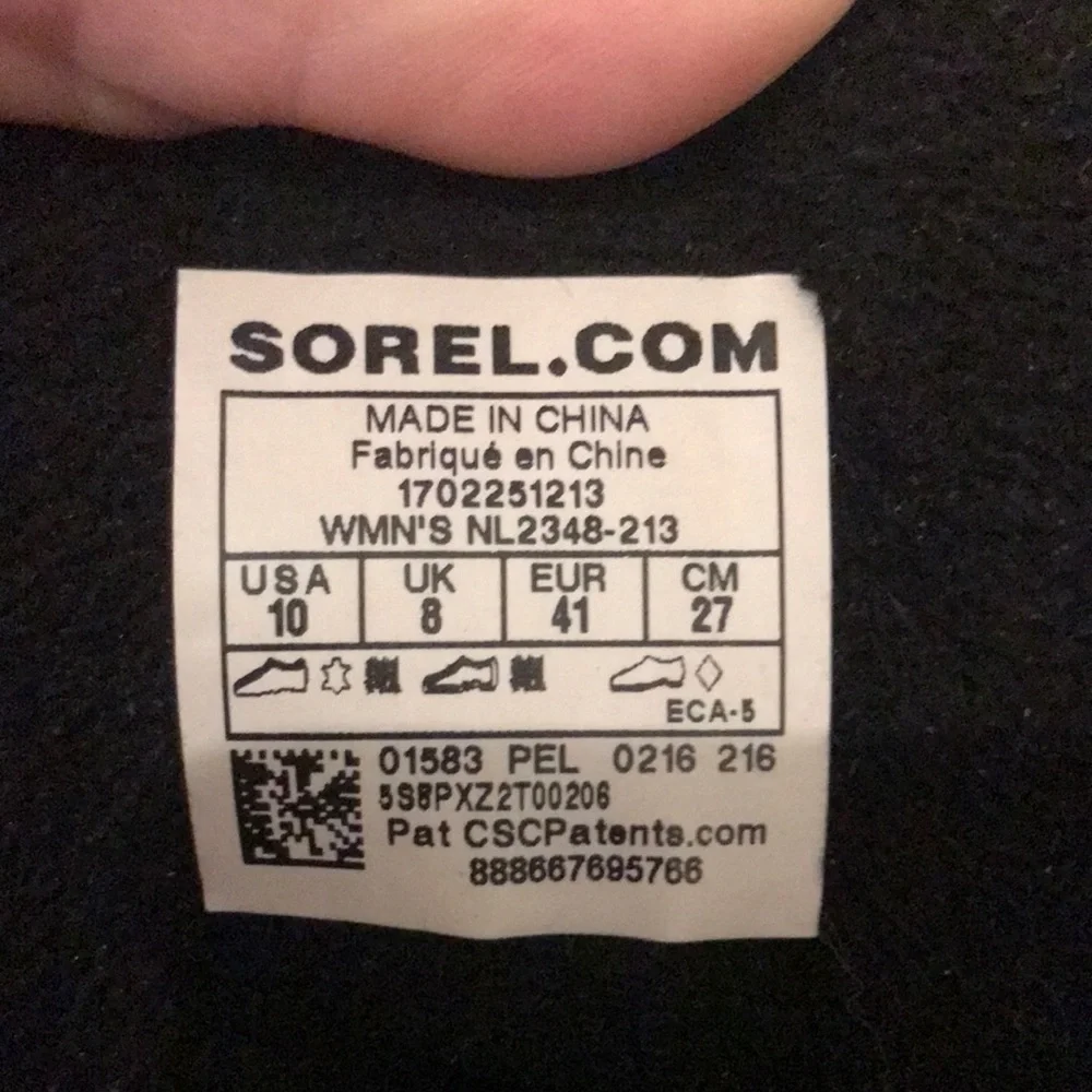 Sorel Olive and Black Winter Snow Boots